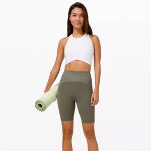 Lululemon Blissful Bend Super-High-Rise Short 8"